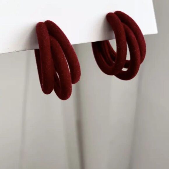 🔅🆕🔅 🧡  Classic Timeless Elegant Minimalist Triple Hoop Velvet Earrings🤎 - Picture 8 of 11